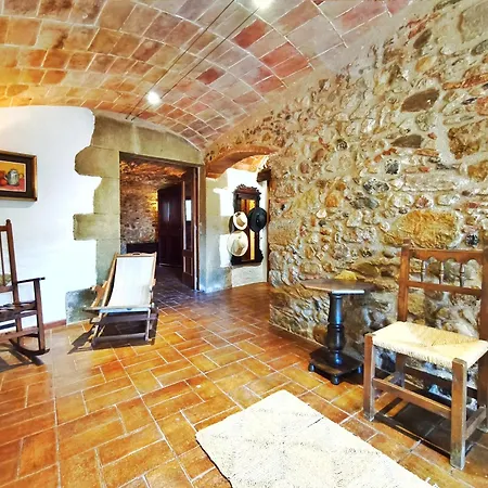 Сasa de vacaciones Casa Historica En Corca, Baix Emporda Corsá